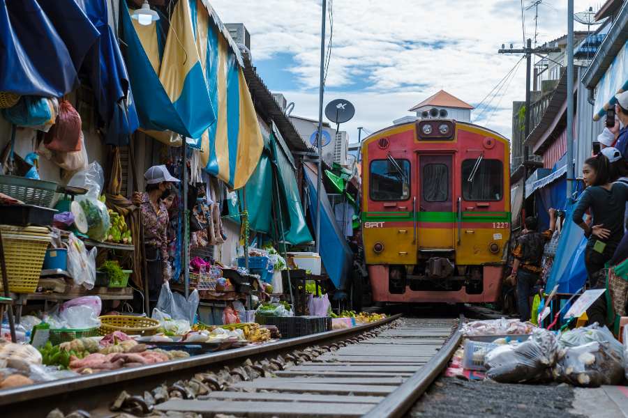 Maeklong Railway Market
